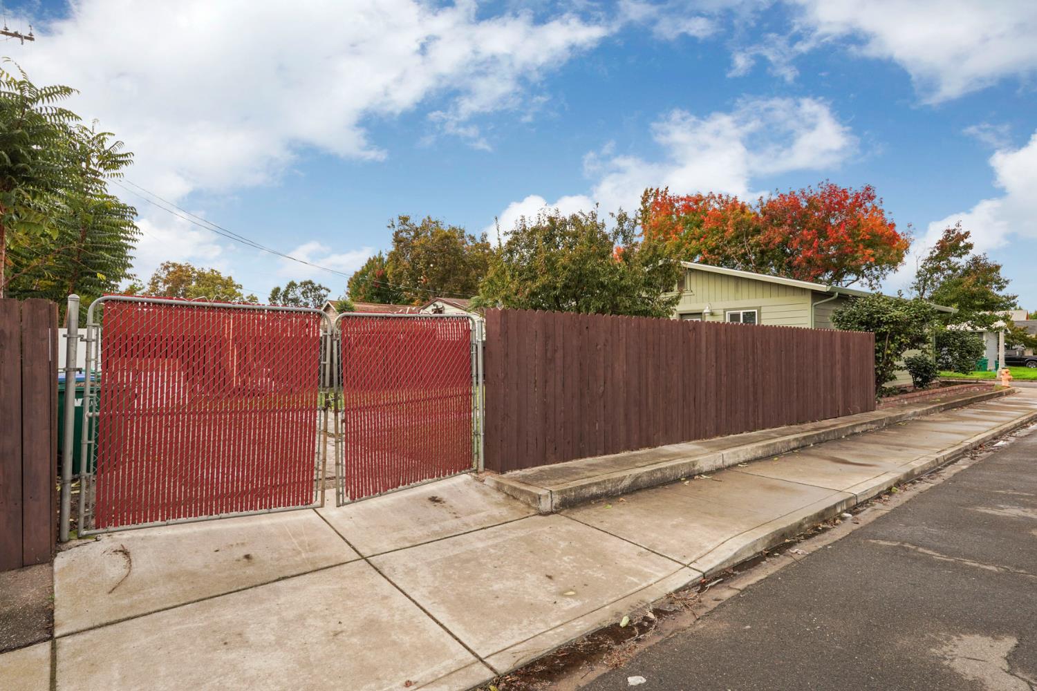 230 N Garfield Street