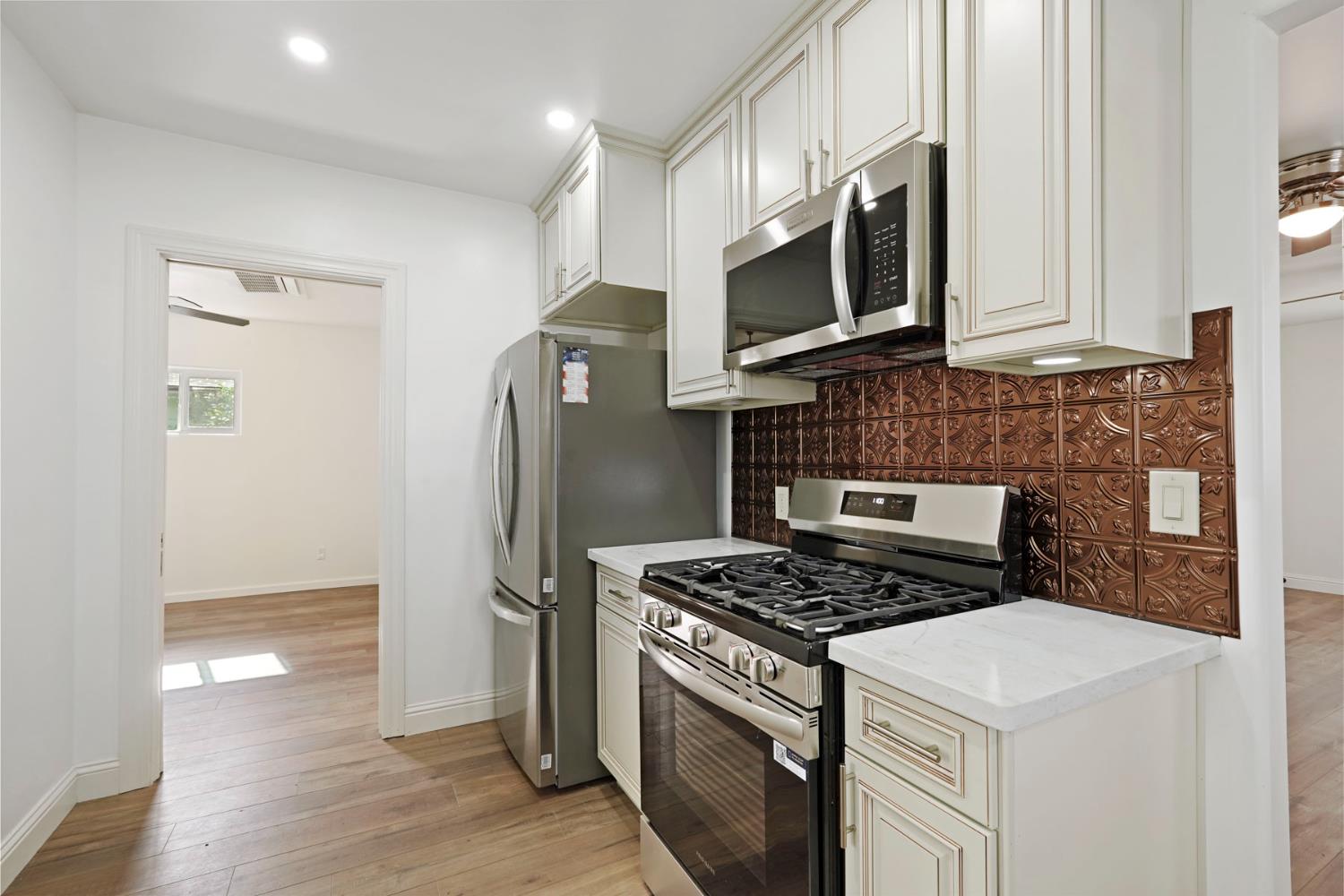 230 N Garfield Street