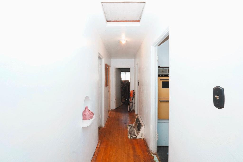 927 E Fairmont Avenue