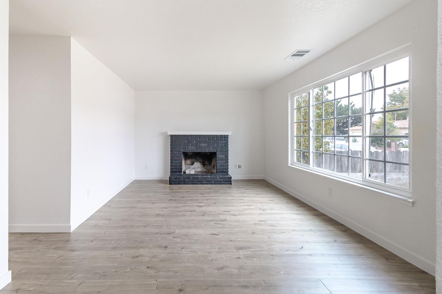 3314 Uranus Drive