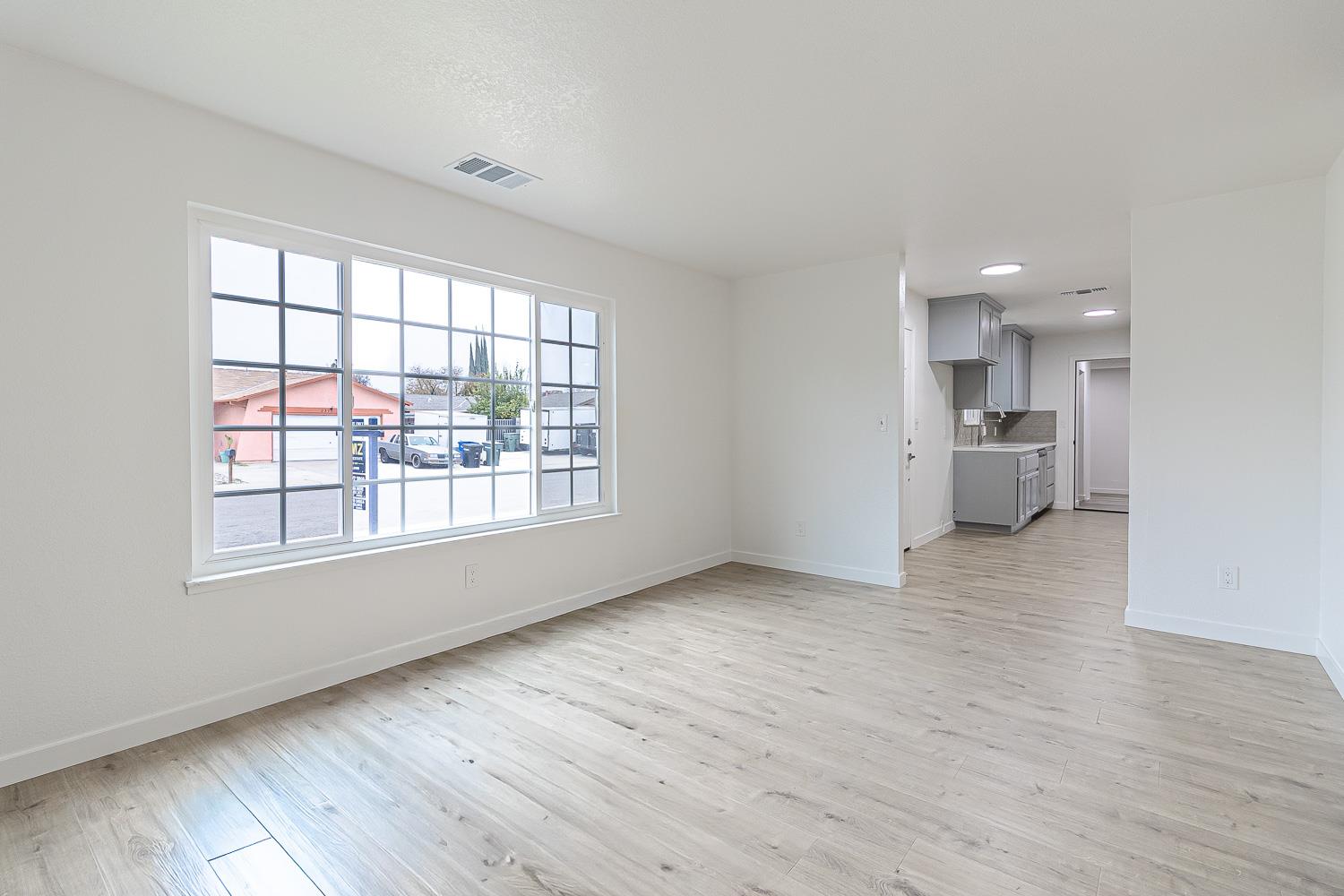 3314 Uranus Drive