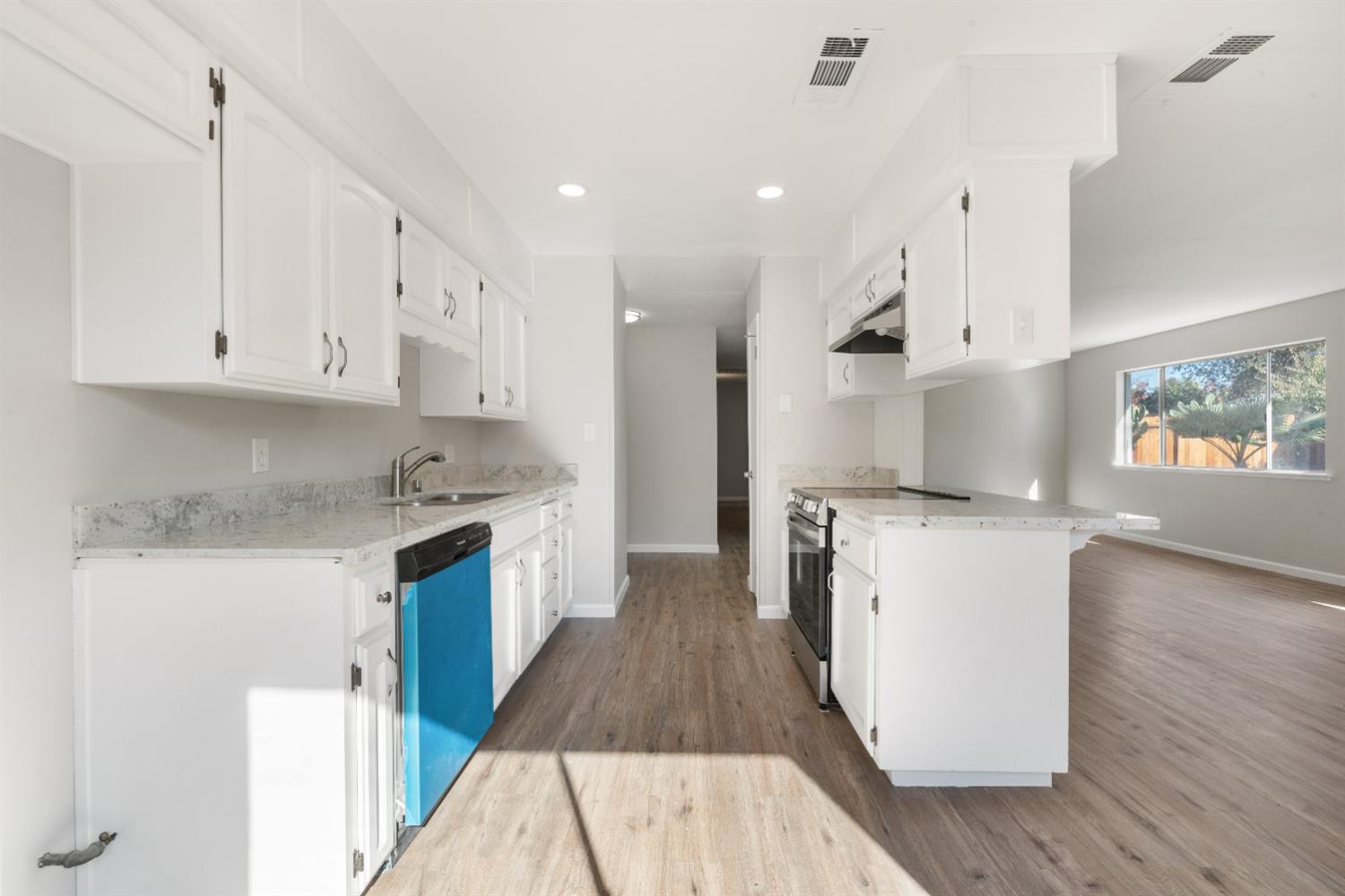 3238 Sacramento Drive