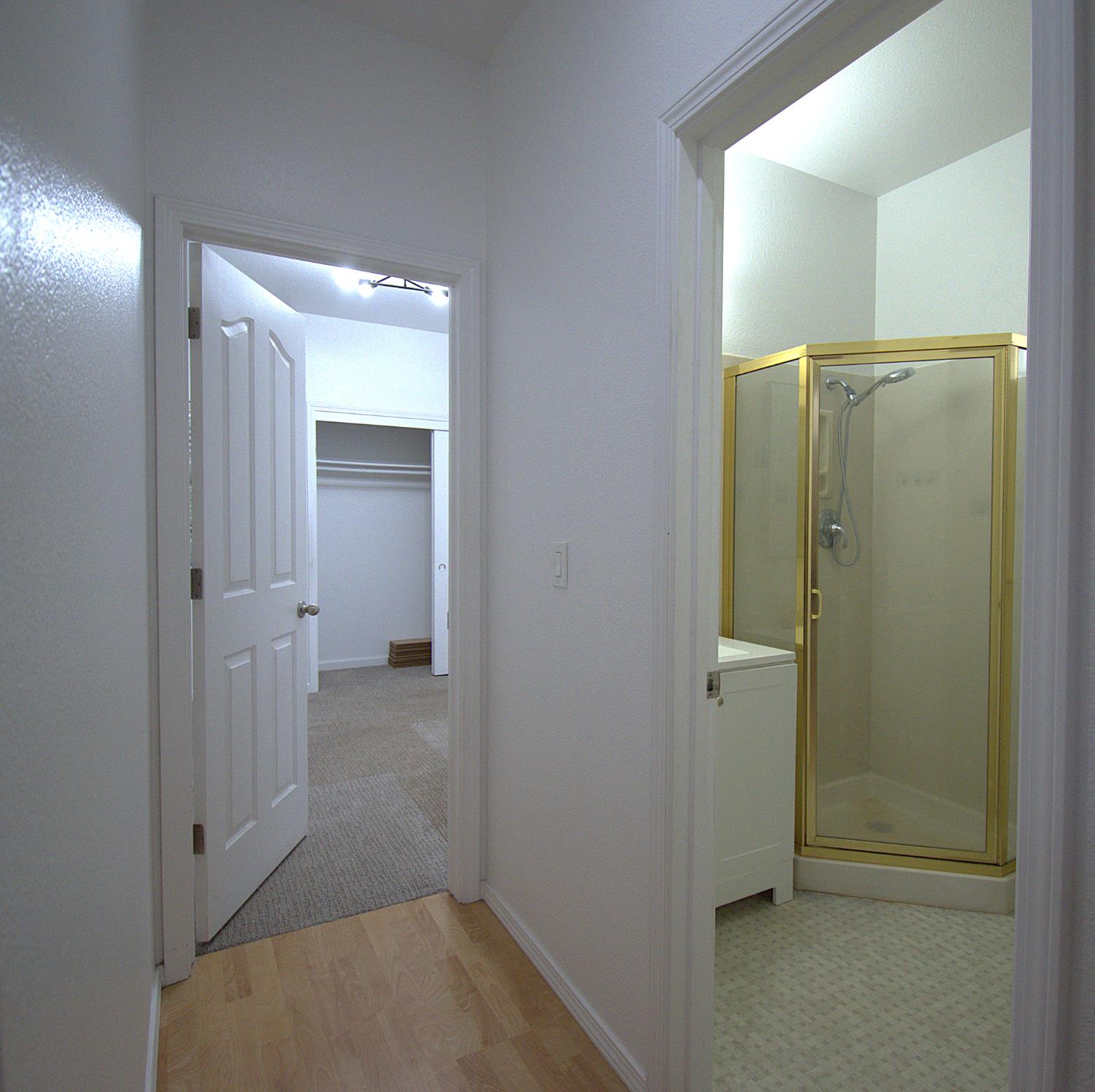 1500 Scenic Drive 12