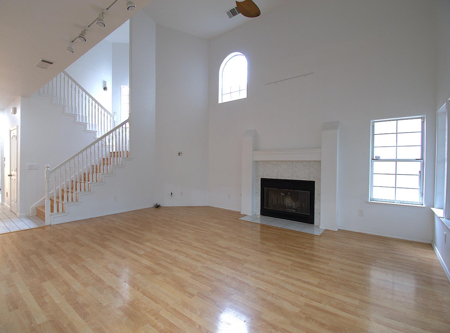 1500 Scenic Drive 12