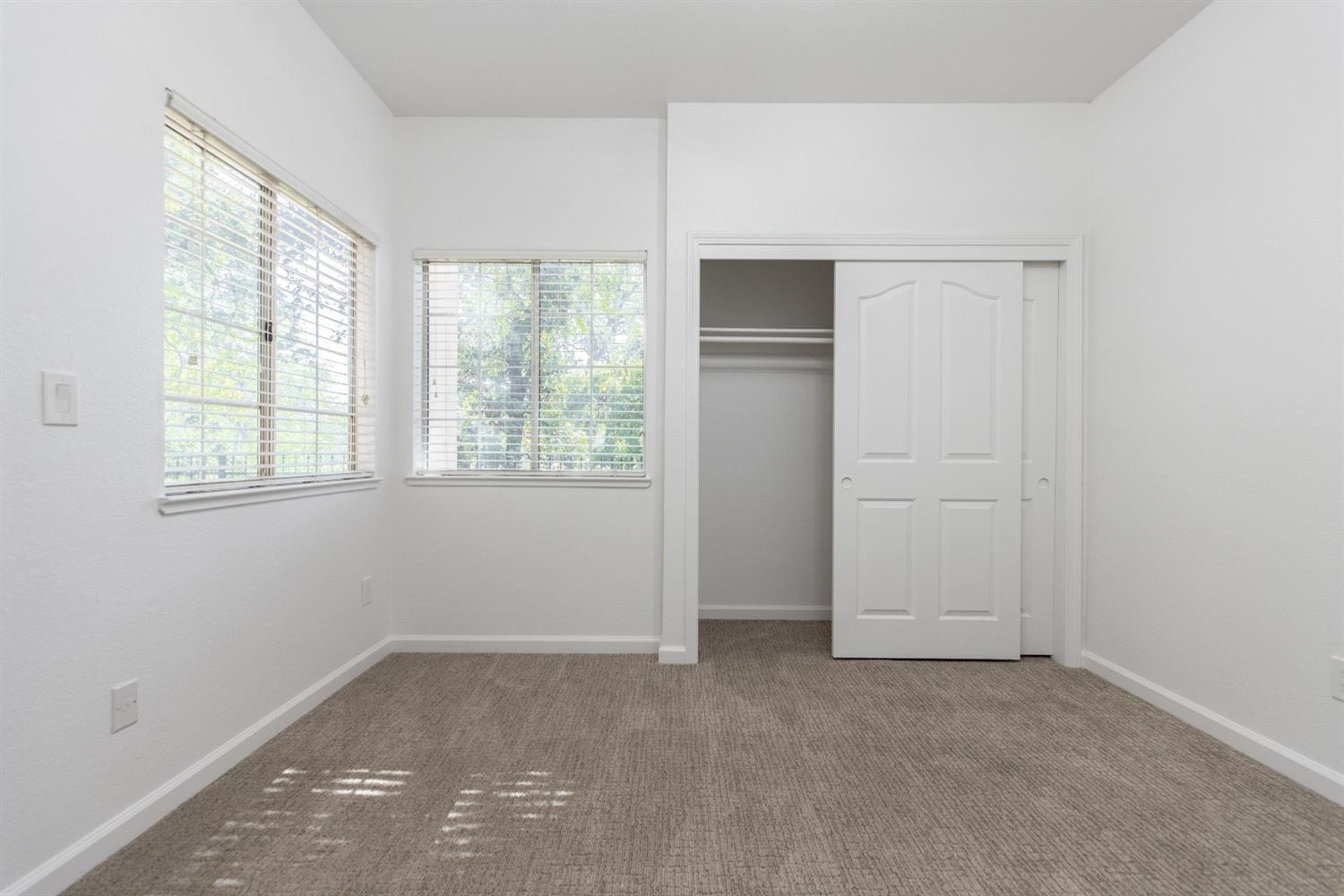 1500 Scenic Drive 12