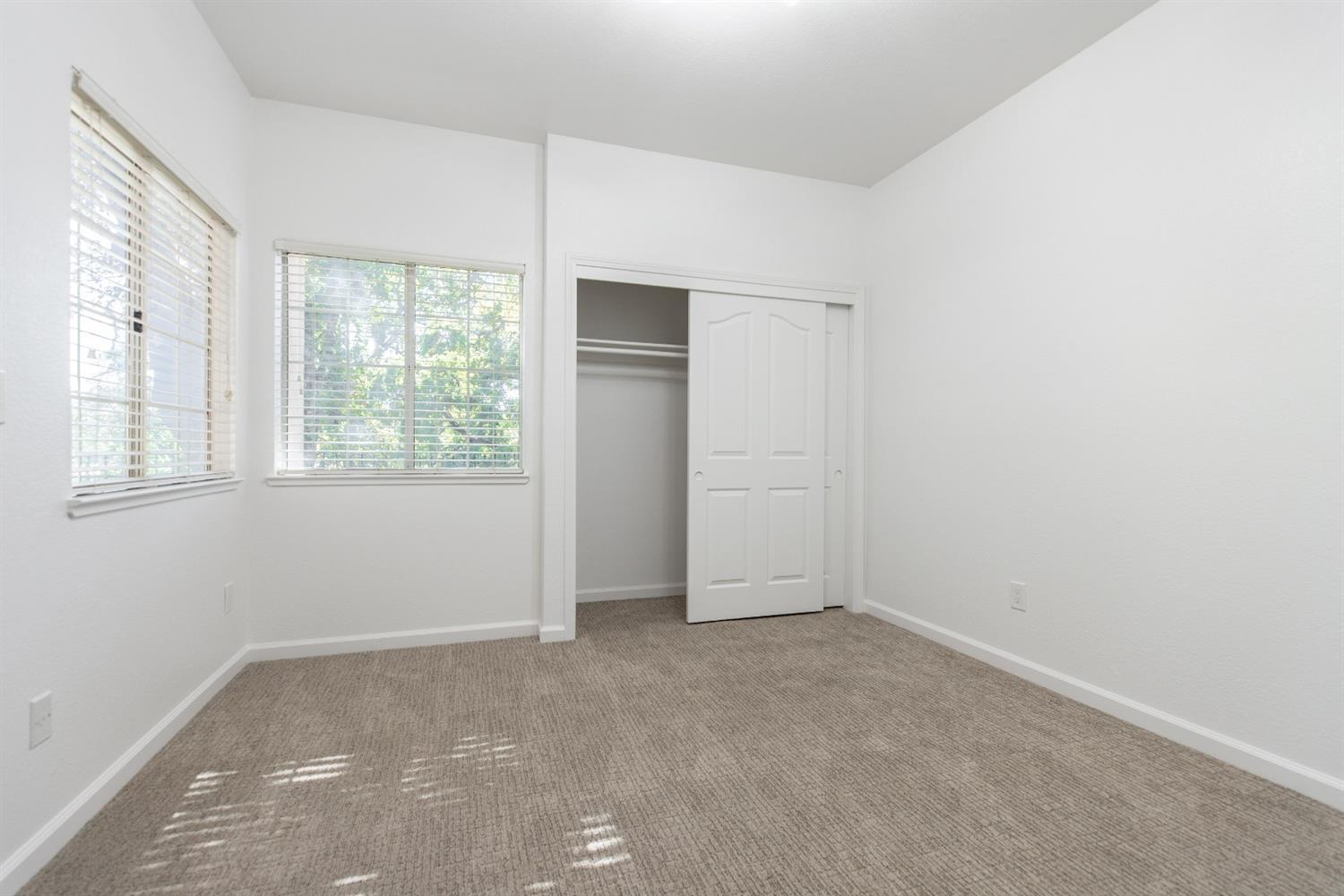 1500 Scenic Drive 12