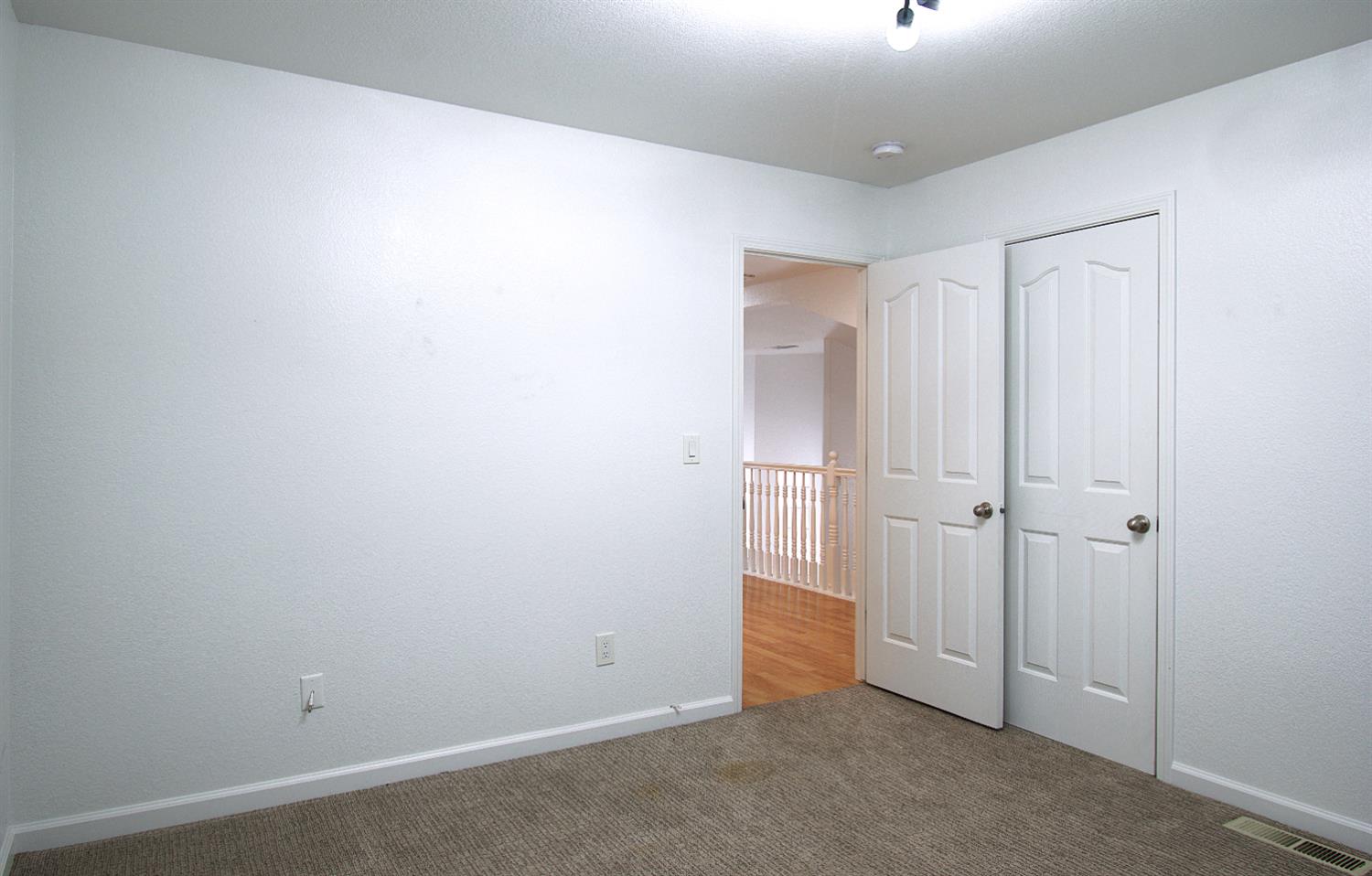 1500 Scenic Drive 12