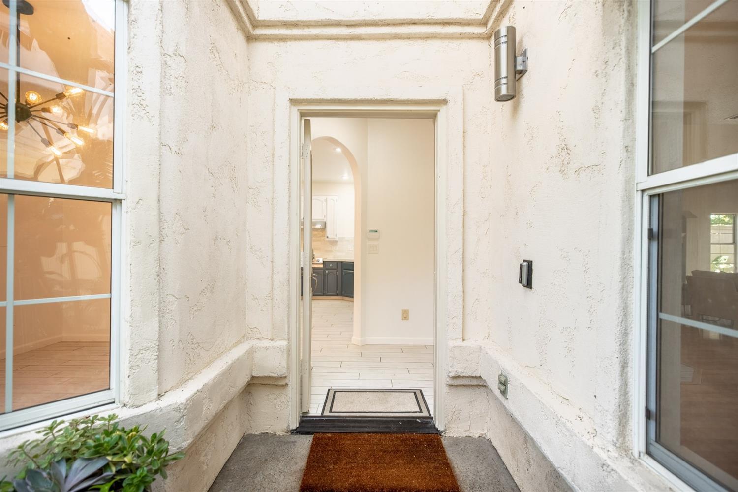 1500 Scenic Drive 12