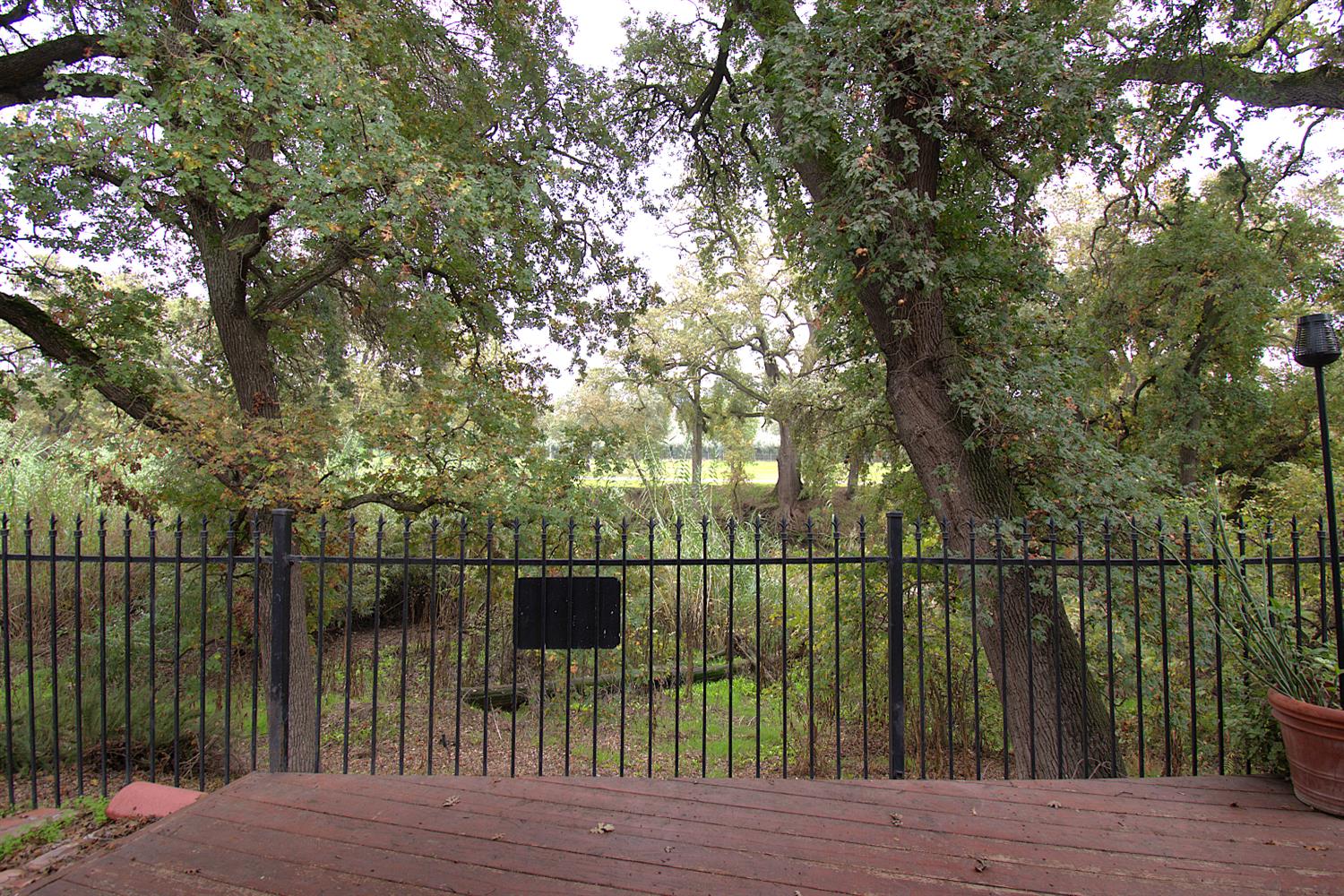 1500 Scenic Drive 12