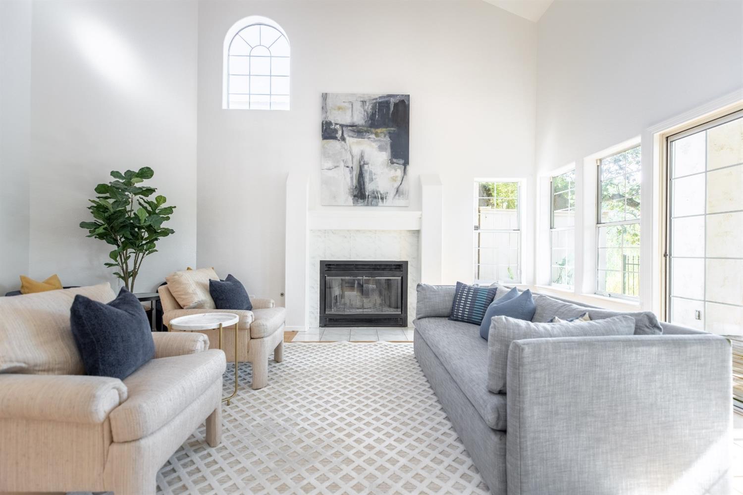 1500 Scenic Drive 12