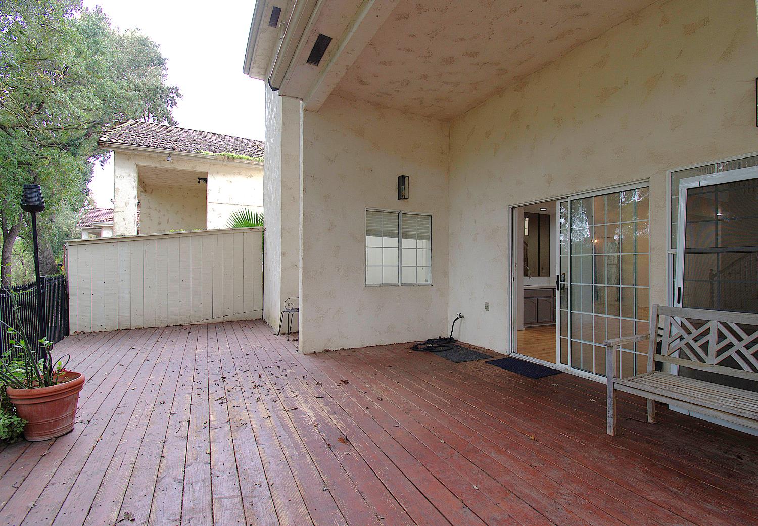 1500 Scenic Drive 12