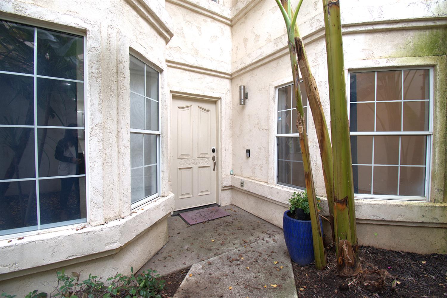 1500 Scenic Drive 12