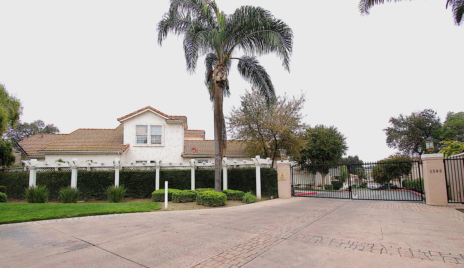 1500 Scenic Drive 12