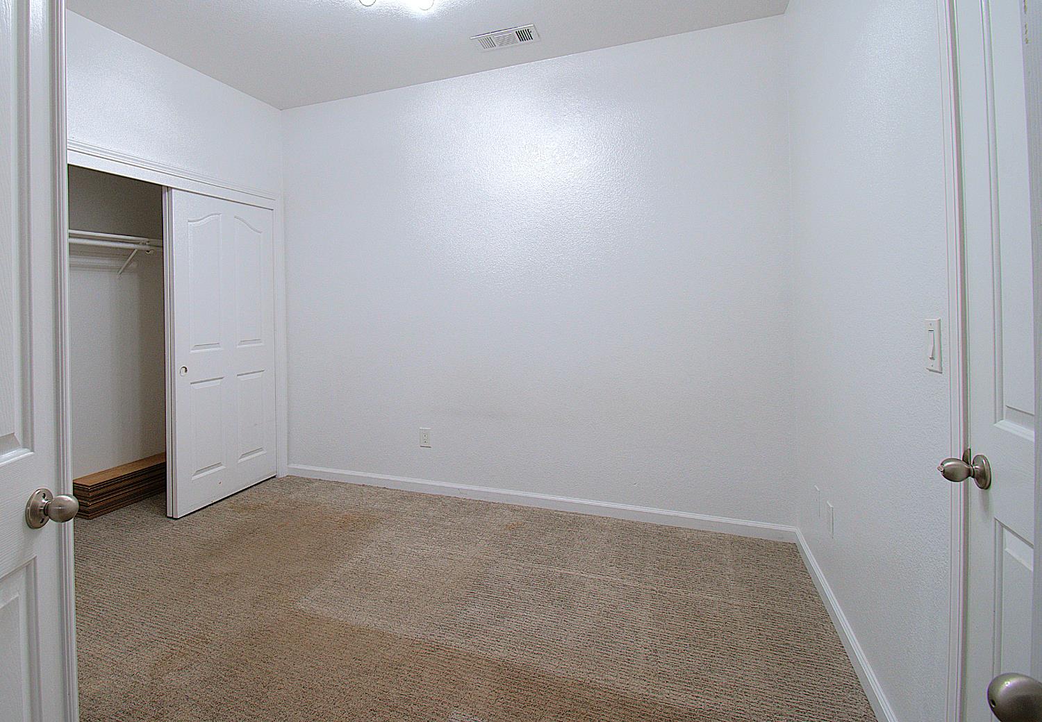 1500 Scenic Drive 12