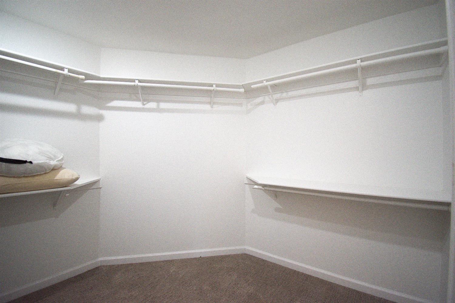 1500 Scenic Drive 12