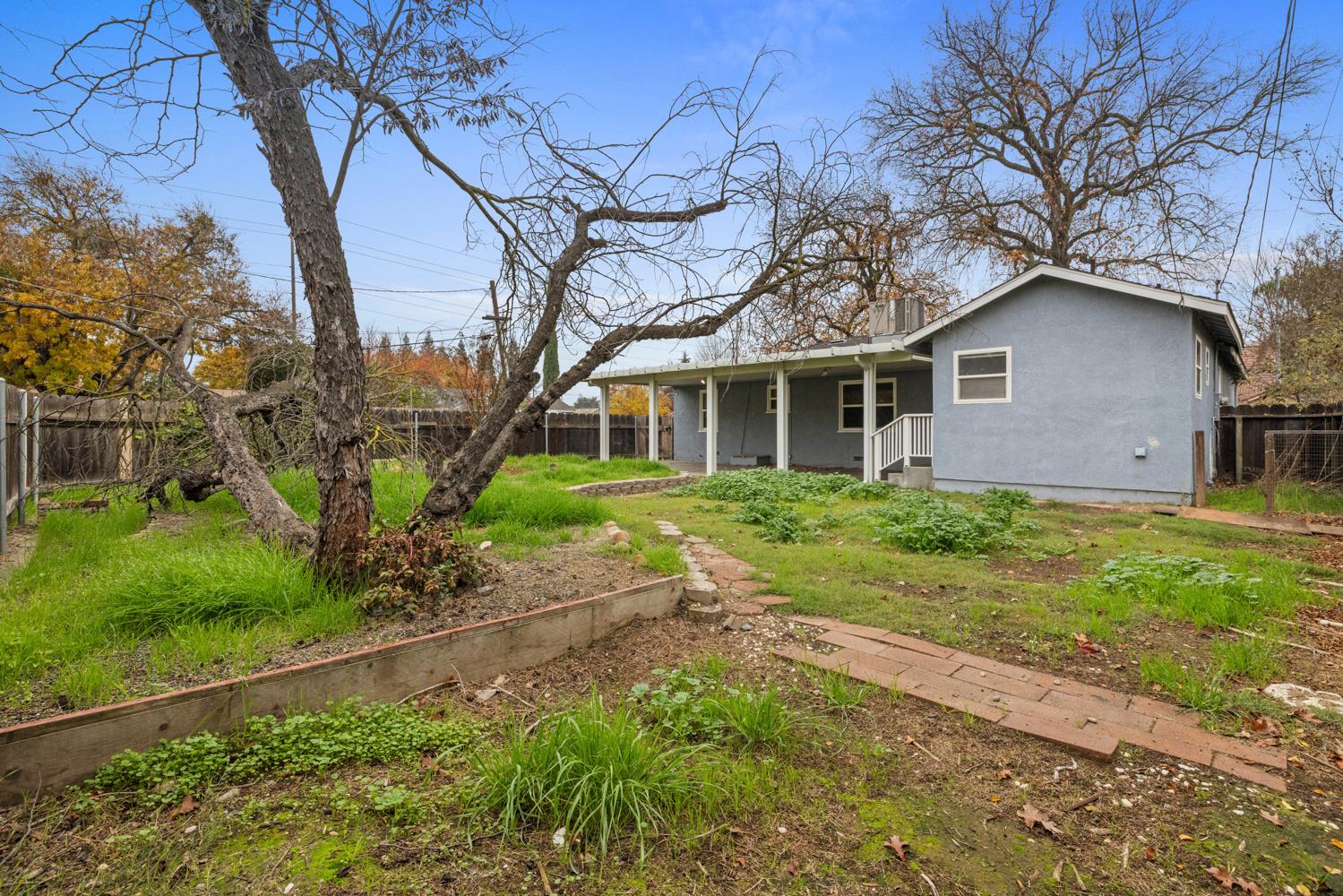 1820 Julian Avenue