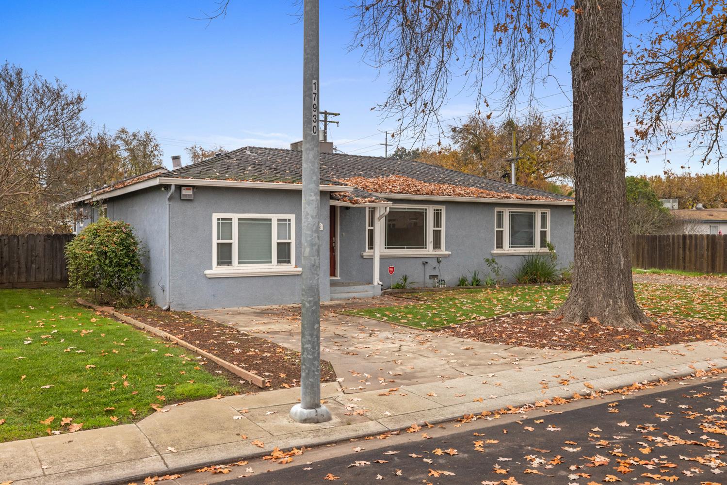 1820 Julian Avenue