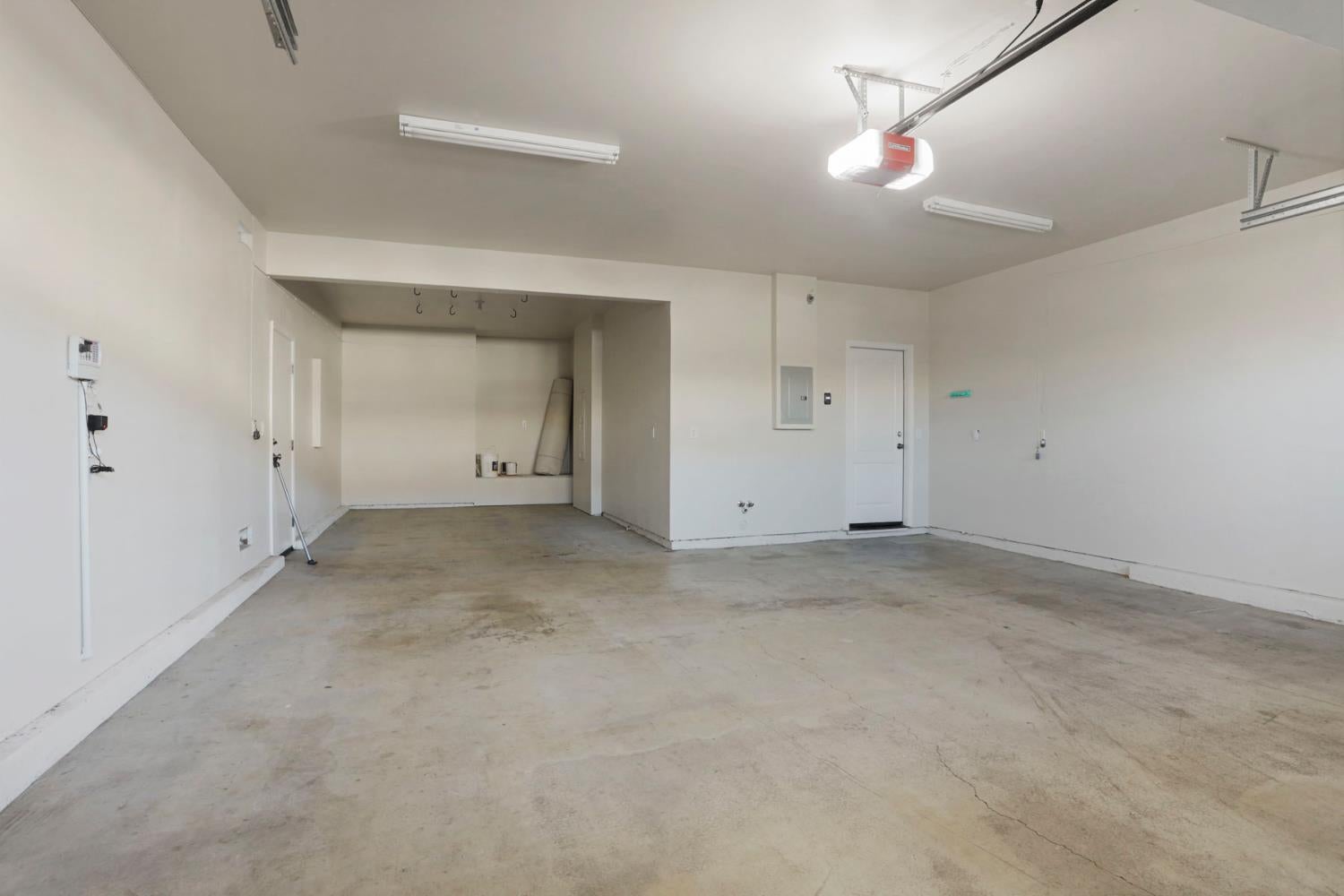 2805 Amir Drive