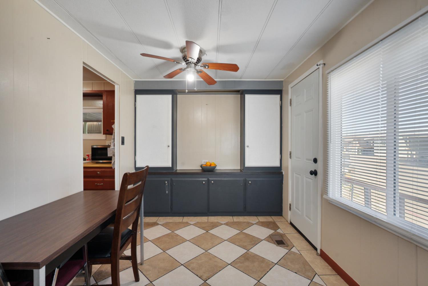 4143 Yosemite Boulevard C14