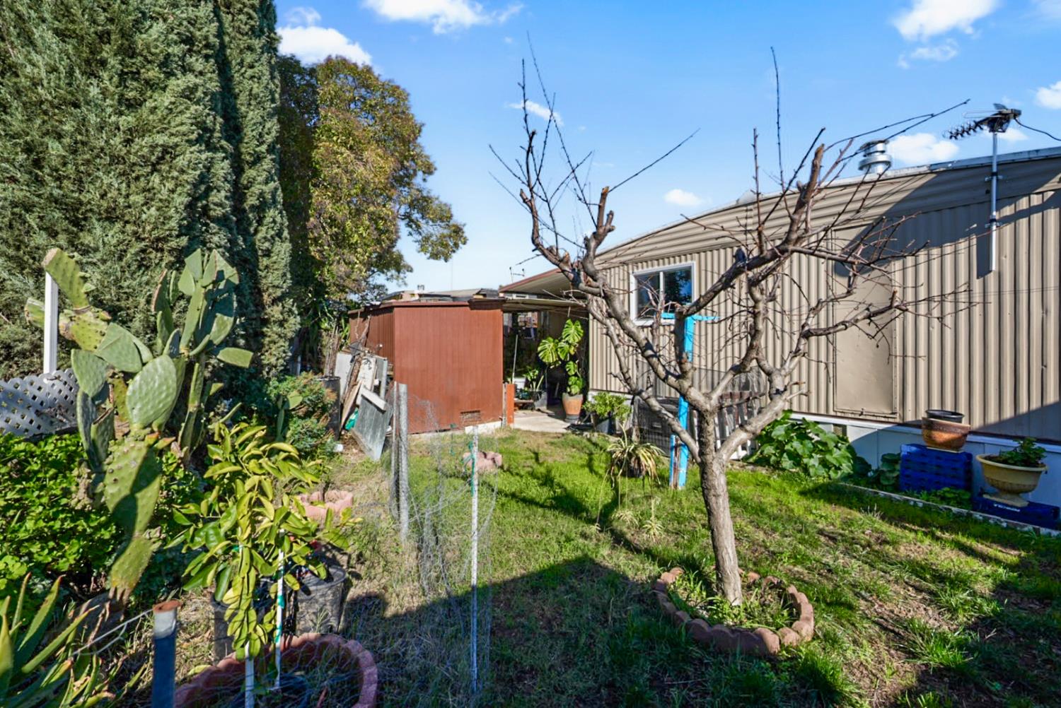 4143 Yosemite Boulevard C14