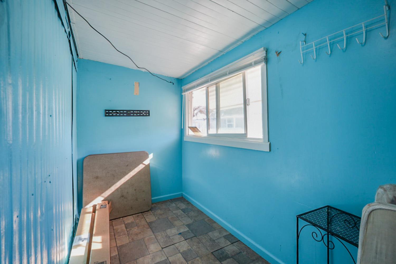 4143 Yosemite Boulevard C14