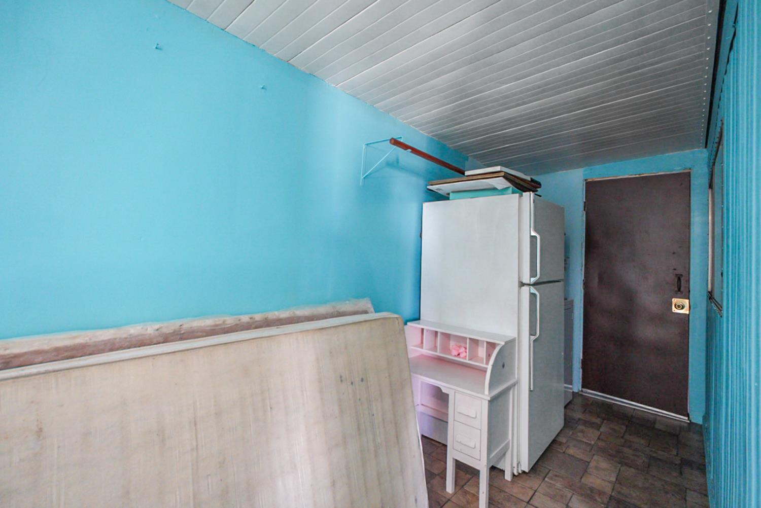 4143 Yosemite Boulevard C14