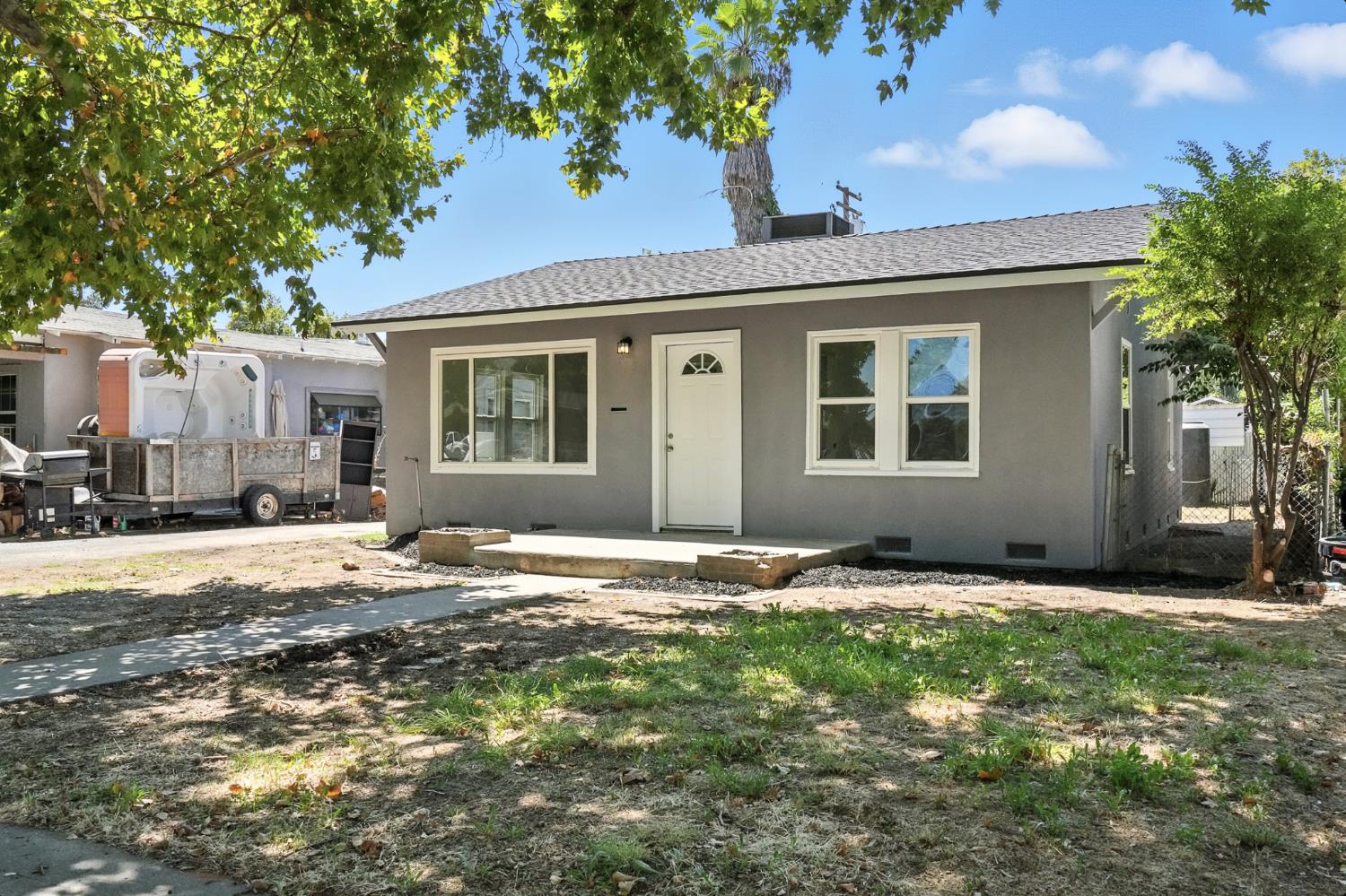 338 Yosemite Avenue