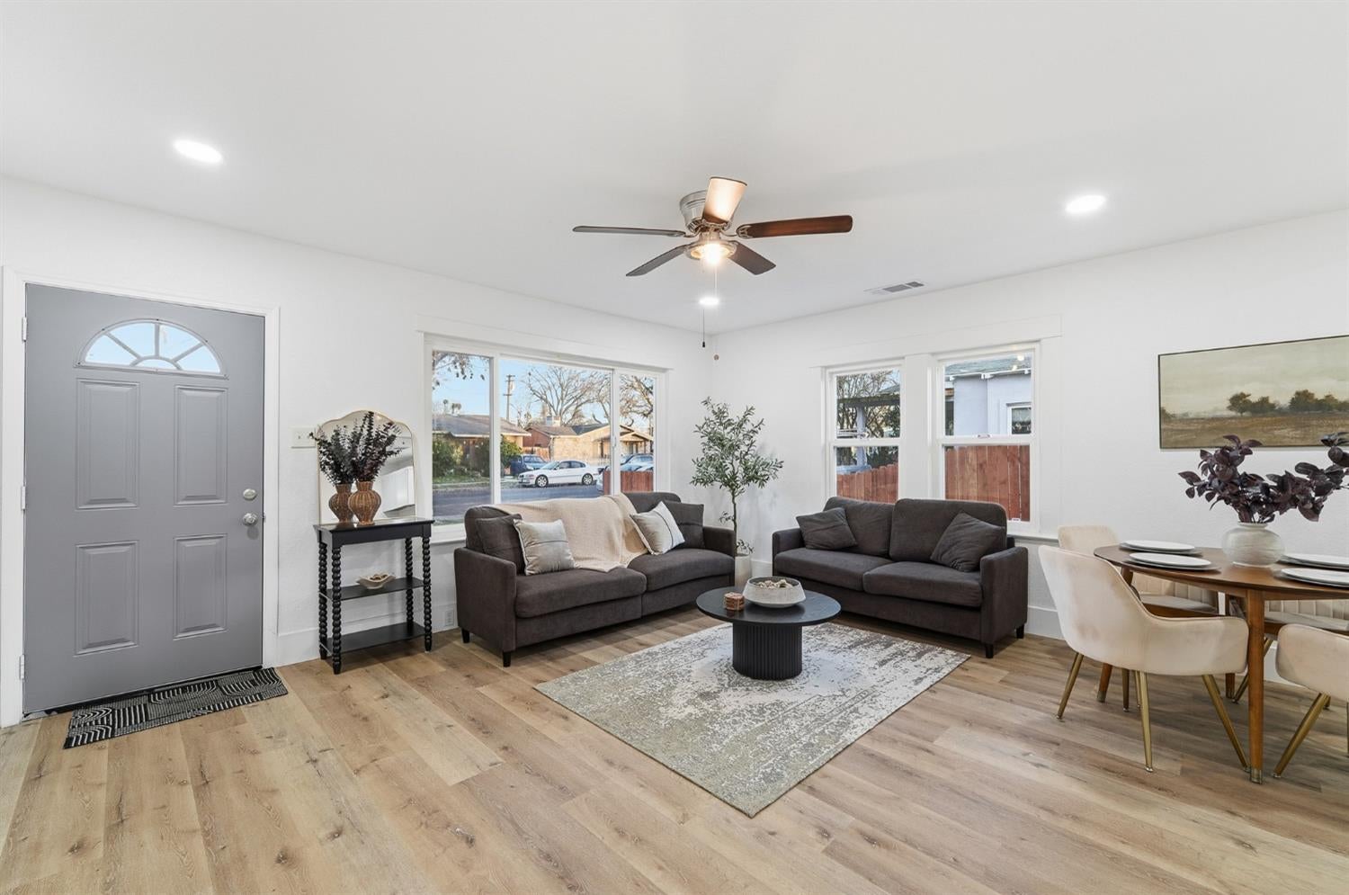 338 Yosemite Avenue
