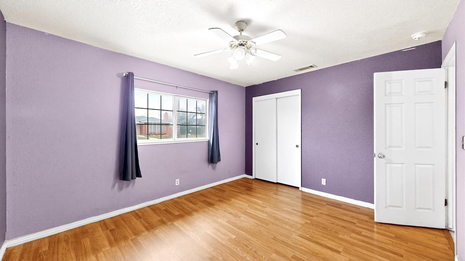 2405 NE Bucknell Street