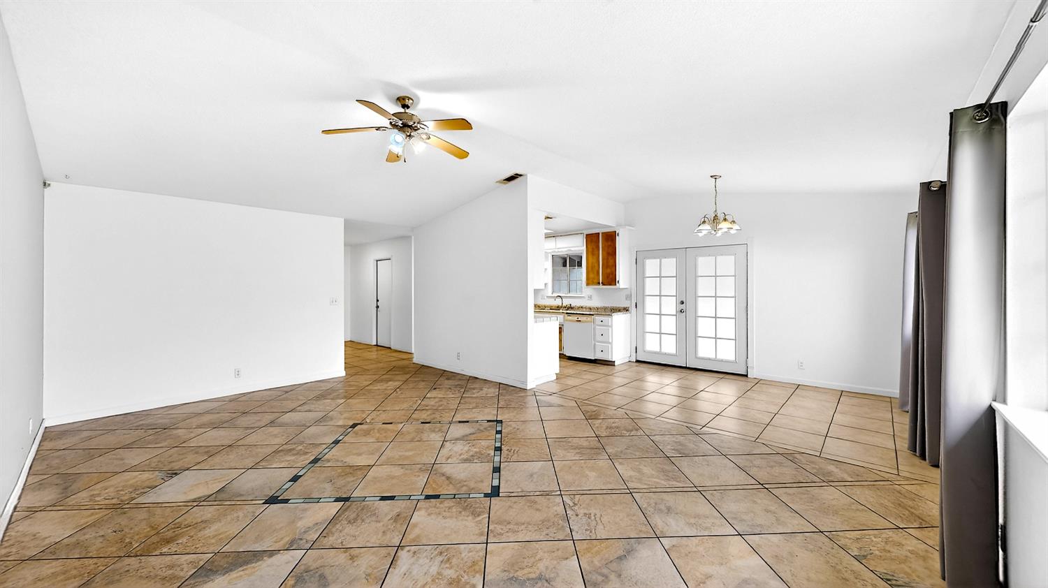 2405 NE Bucknell Street