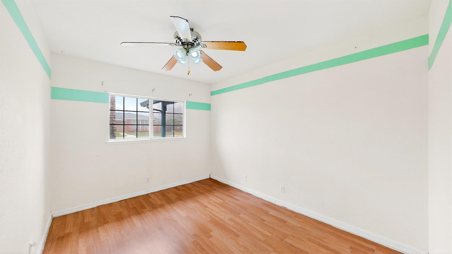 2405 NE Bucknell Street