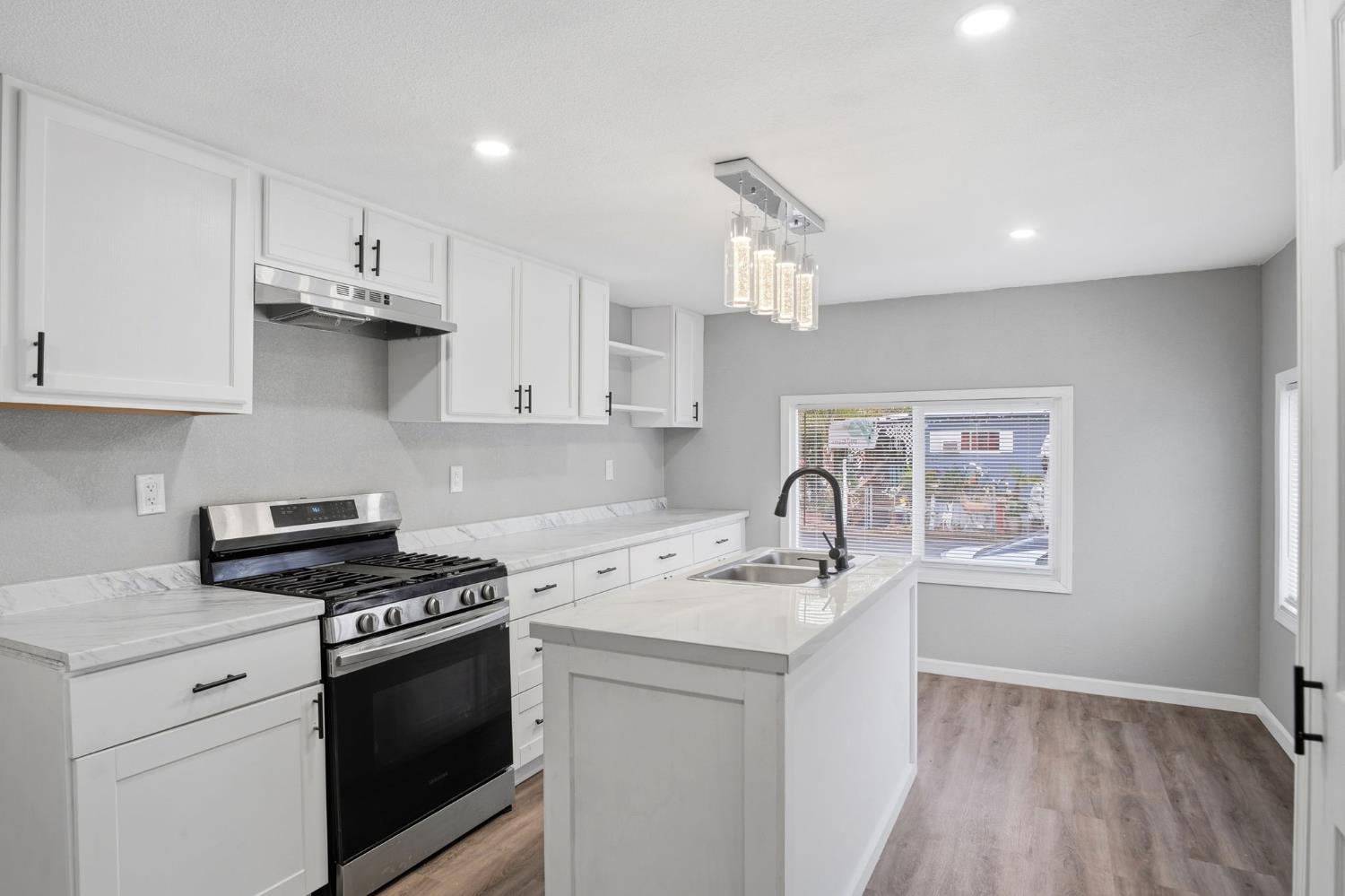 1225 Magic Sands Way