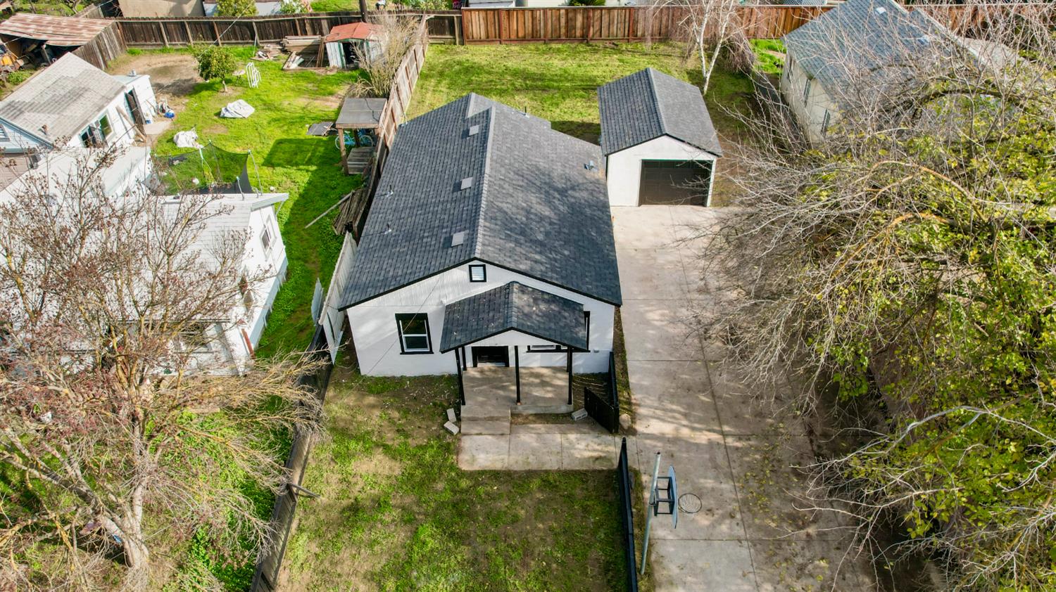 3416 N Gratton Road
