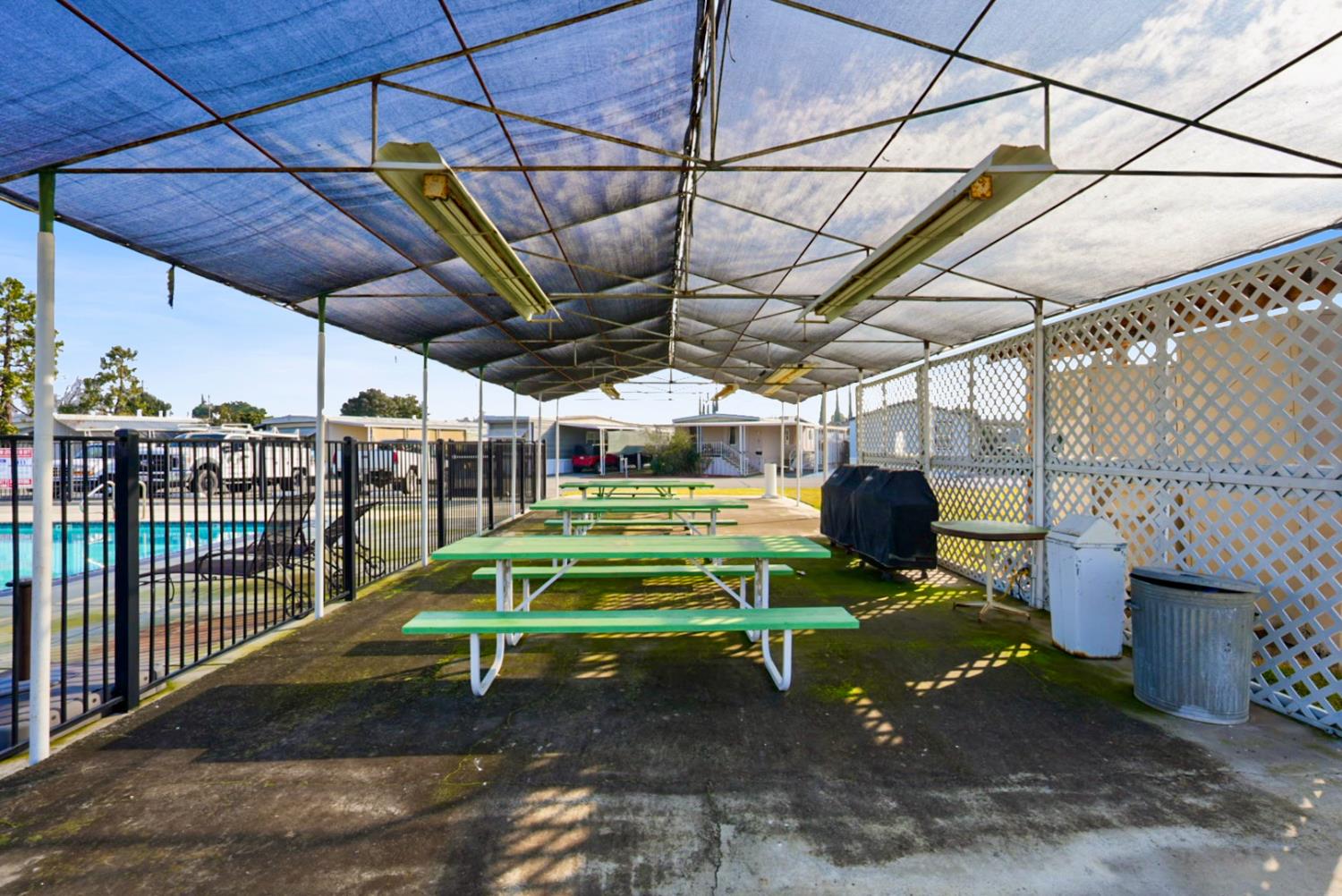 1400 Meredith Avenue 25