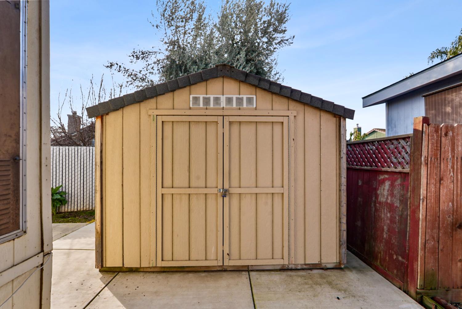 1400 Meredith Avenue 25