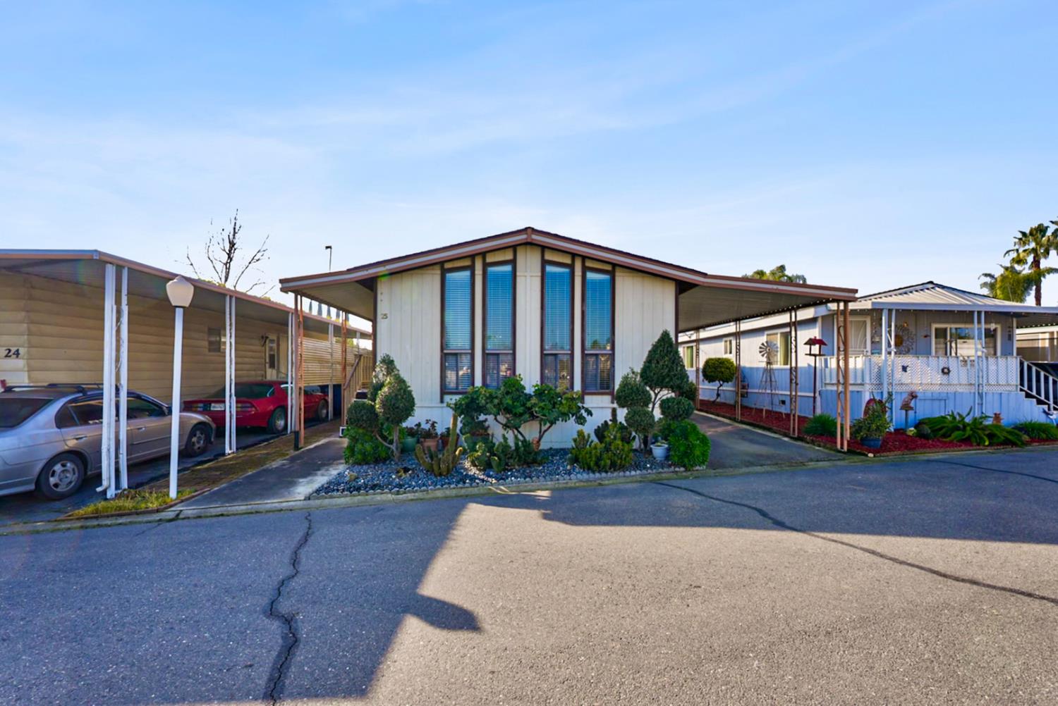 1400 Meredith Avenue 25