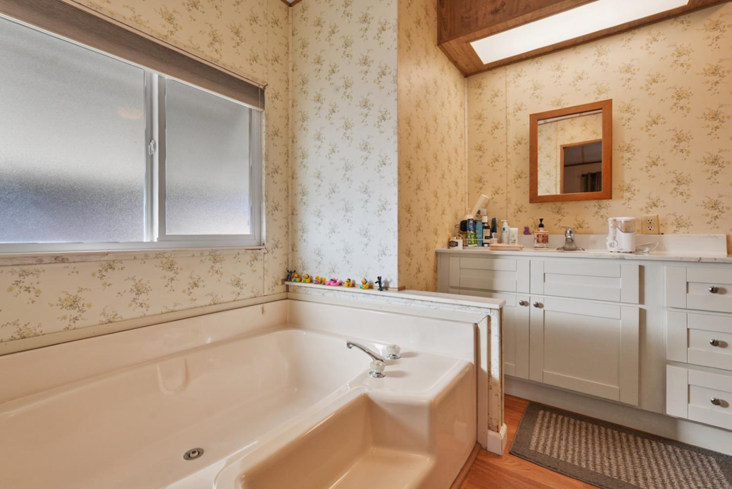 1400 Meredith Avenue 25