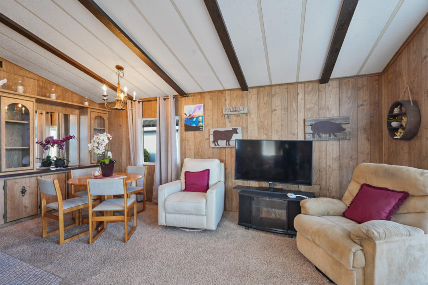 1400 Meredith Avenue 25