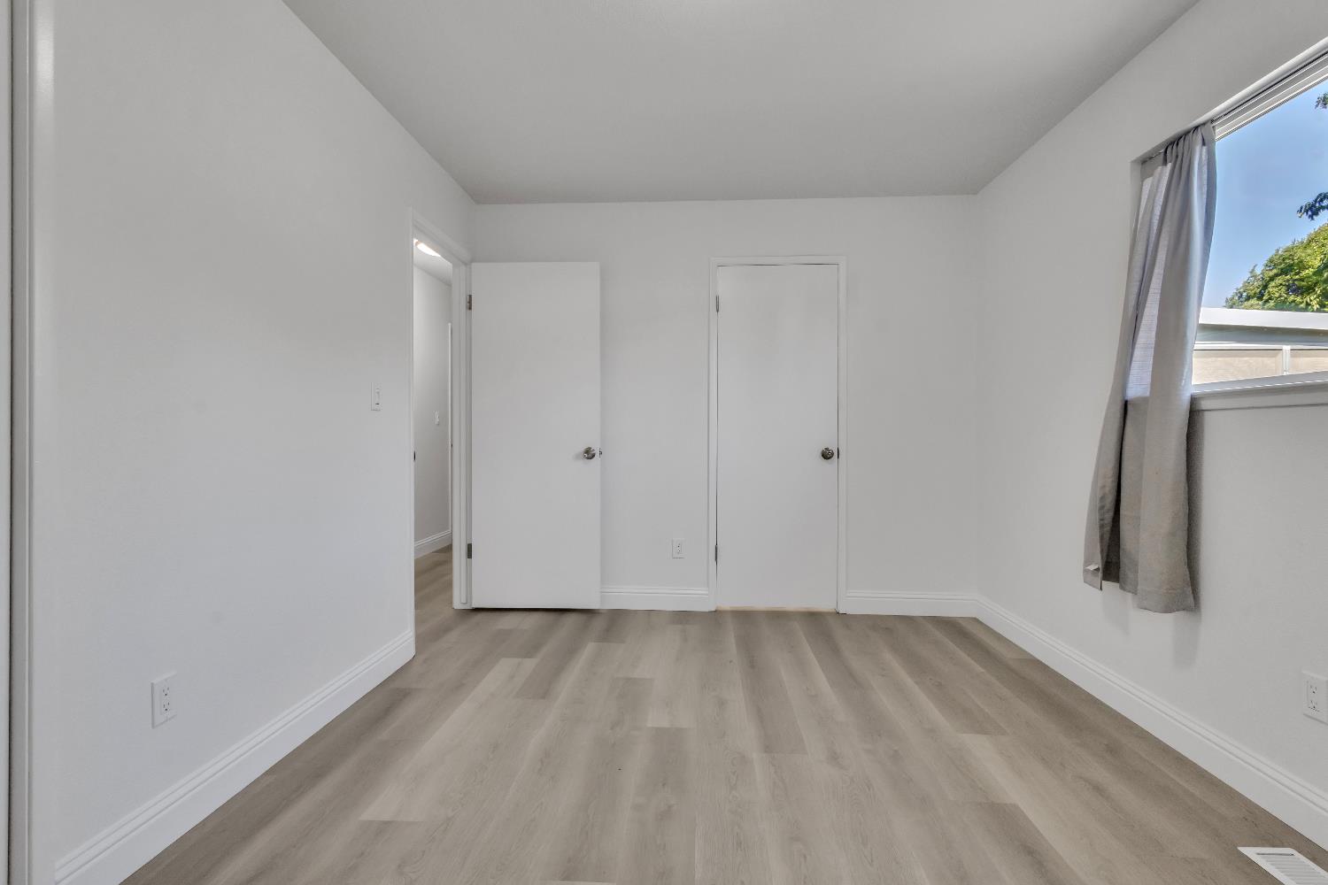 1625 Brentwood Court