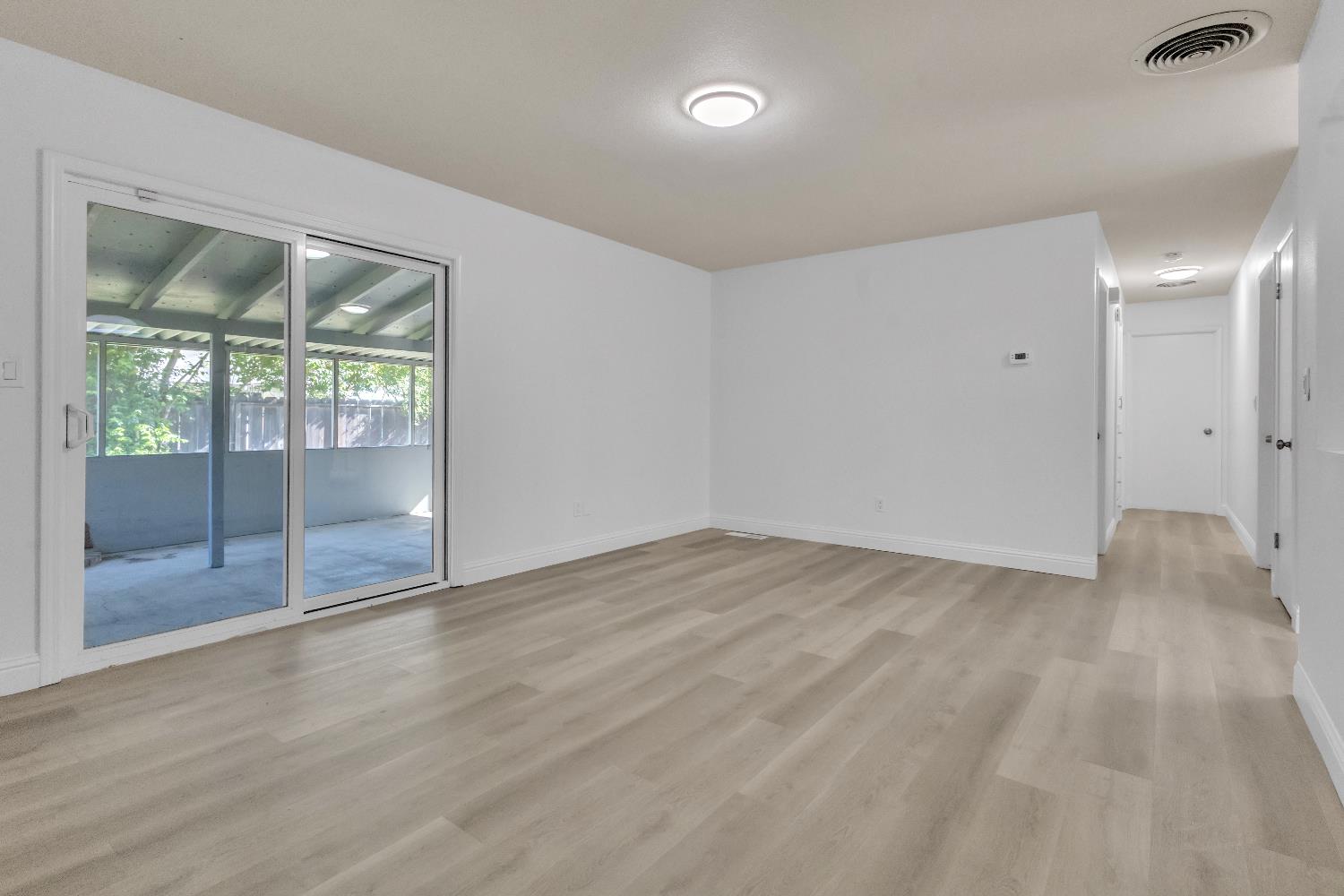1625 Brentwood Court