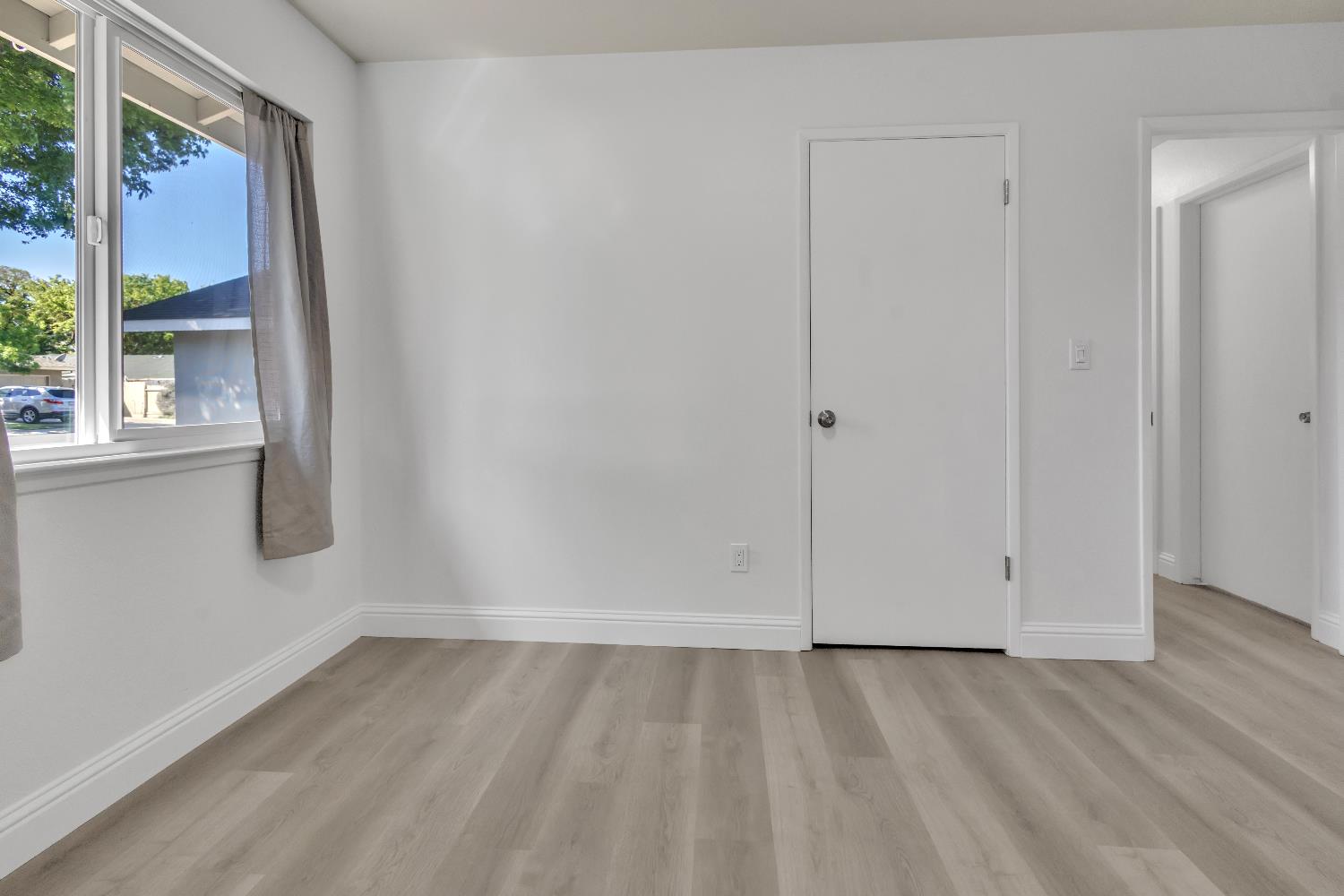 1625 Brentwood Court