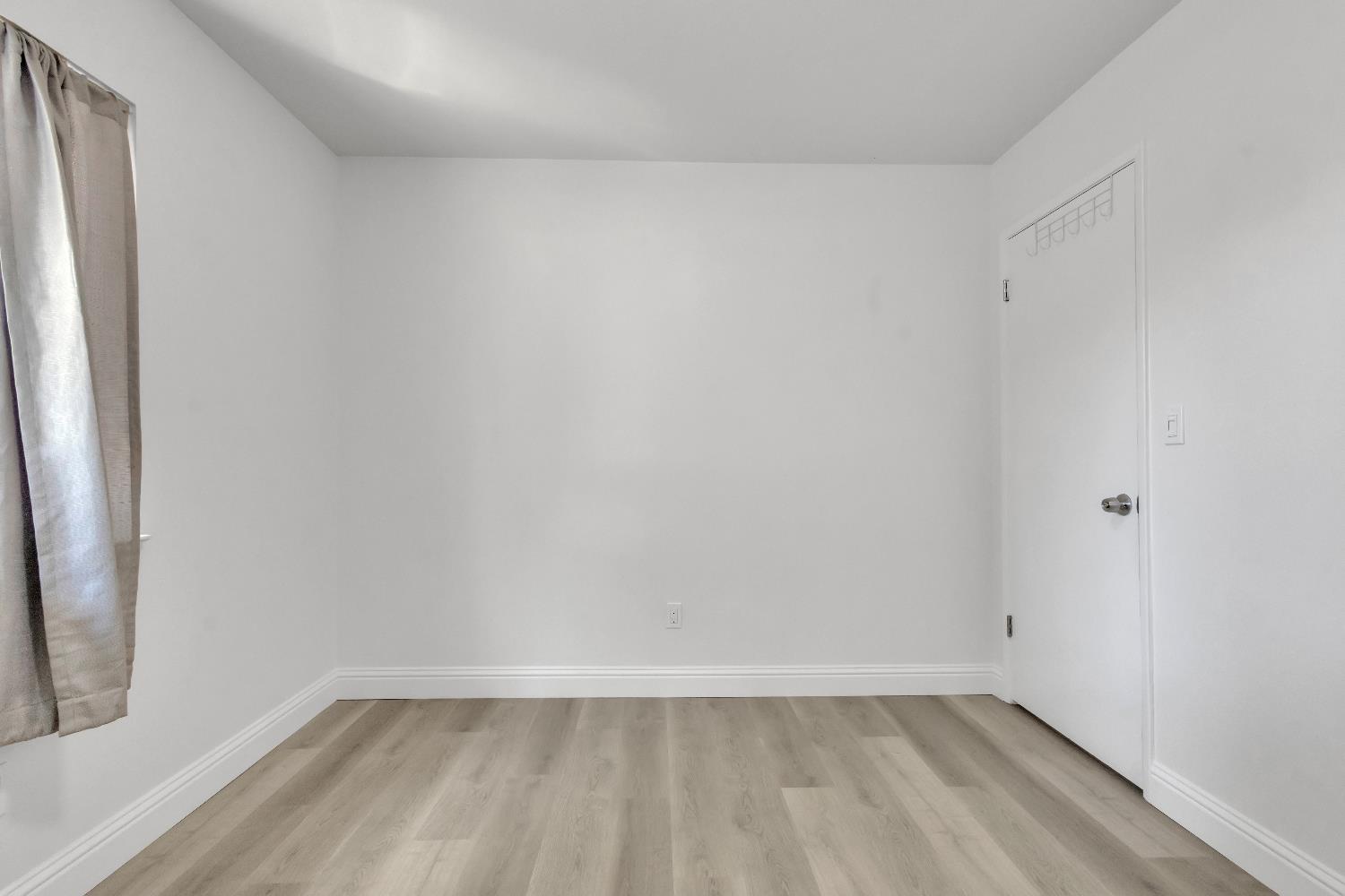 1625 Brentwood Court