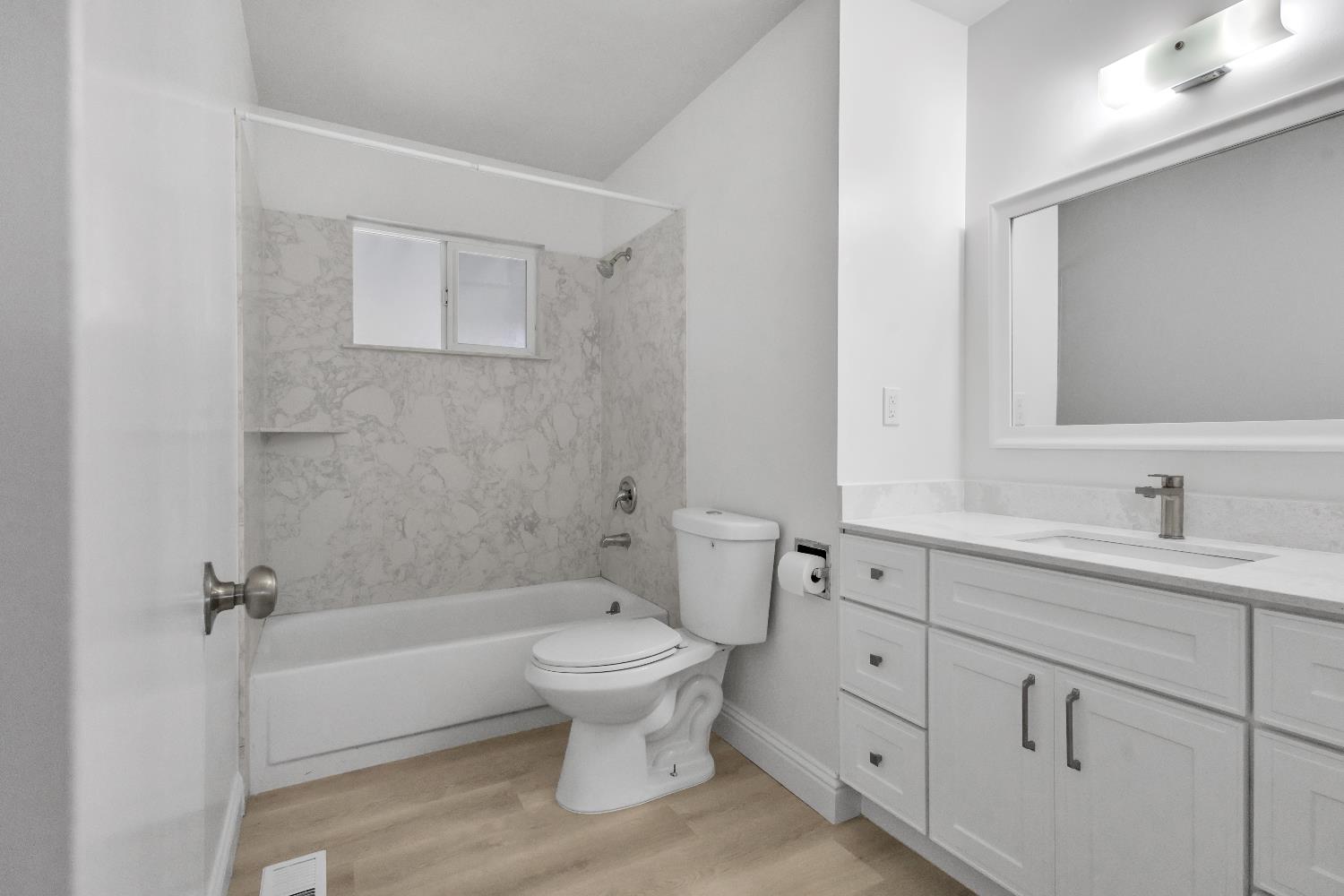1625 Brentwood Court