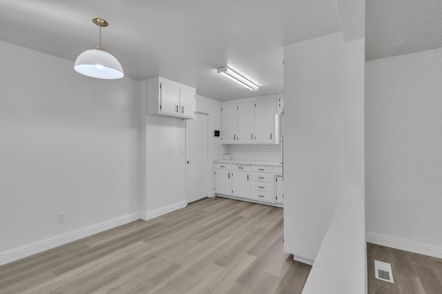 1625 Brentwood Court