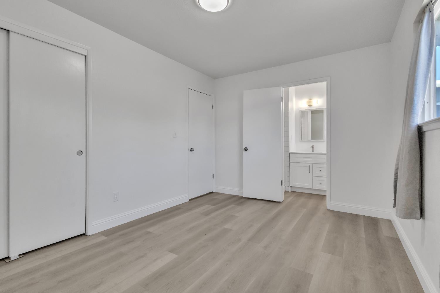 1625 Brentwood Court