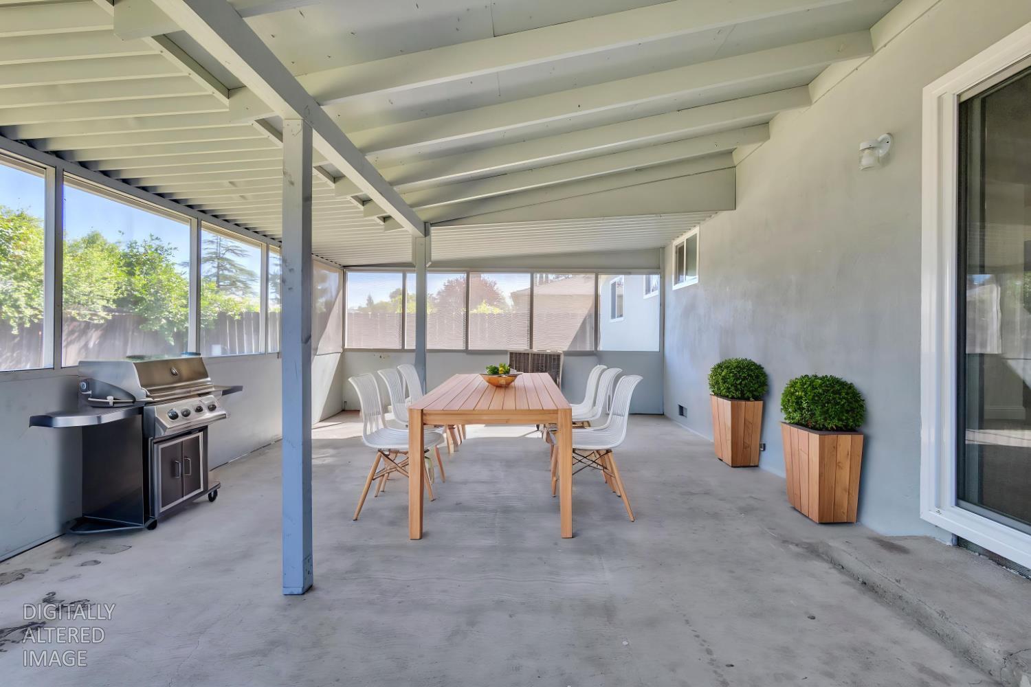 1625 Brentwood Court