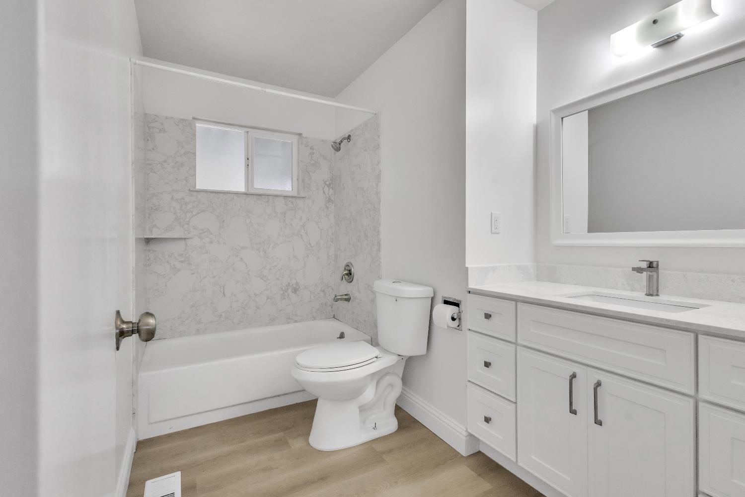 1625 Brentwood Court