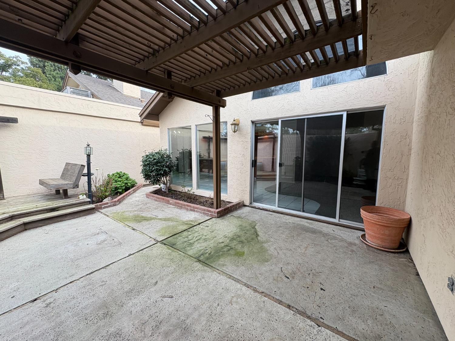 1829 Oak Leaf Drive