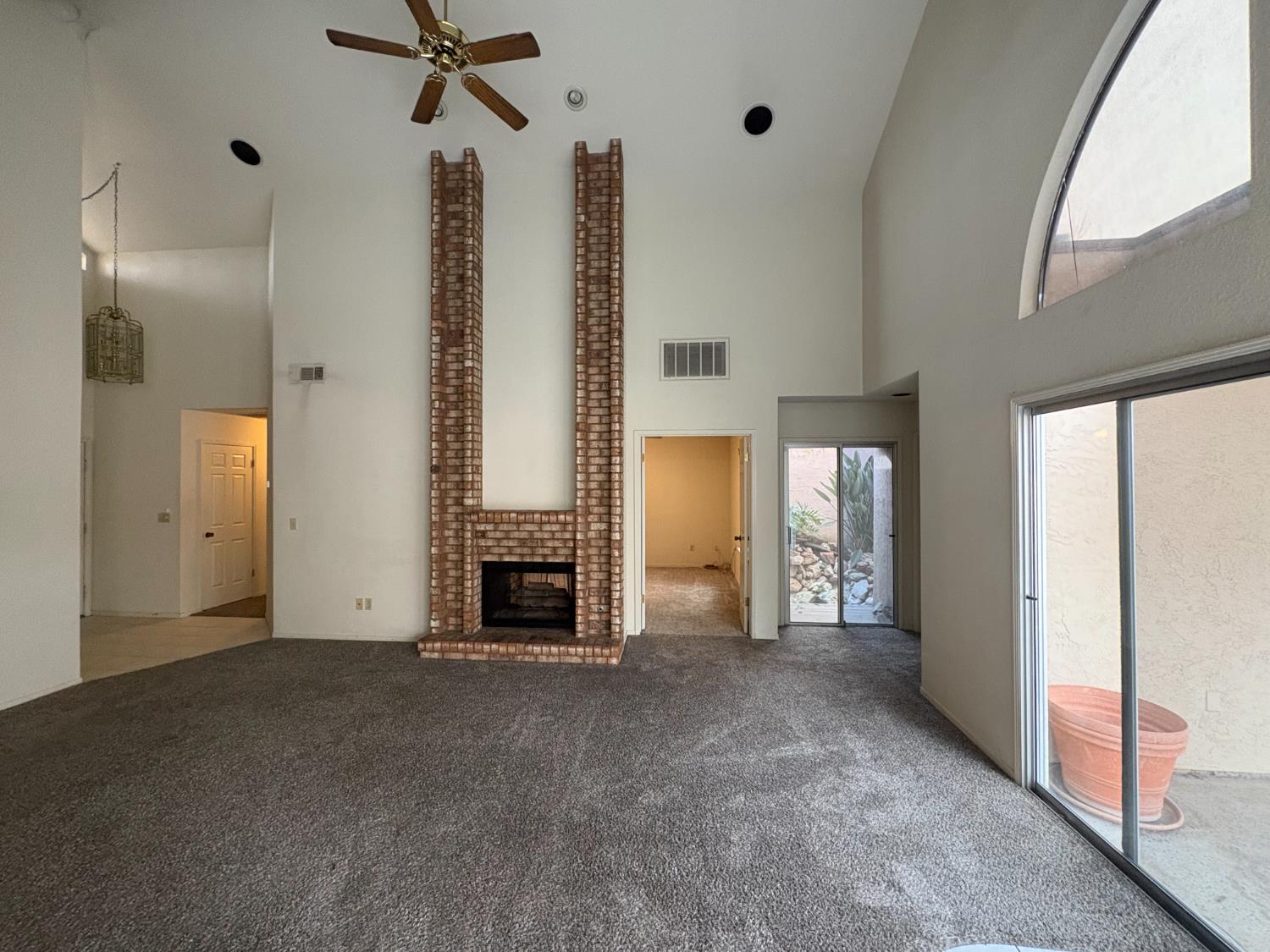 1829 Oak Leaf Drive