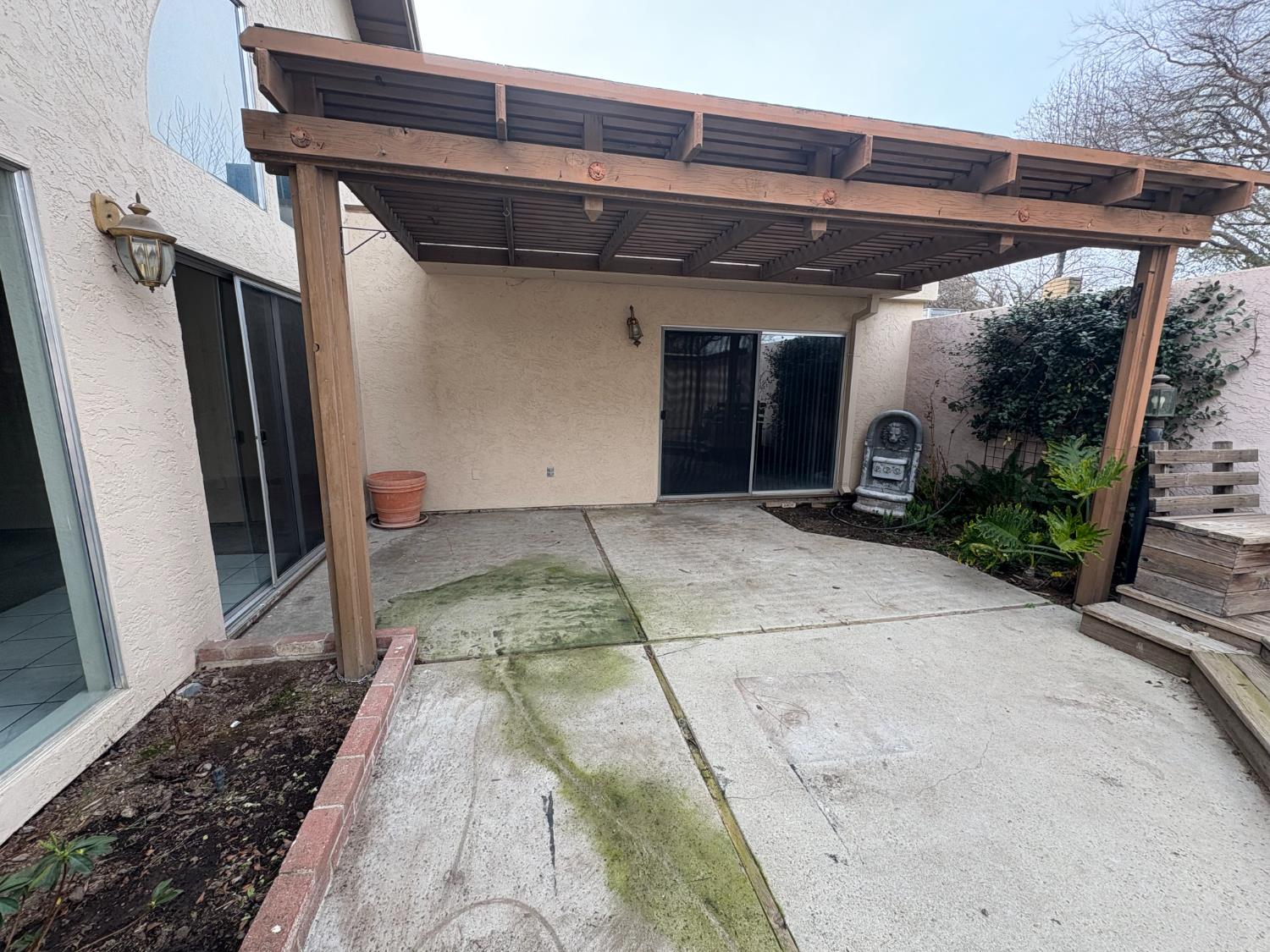 1829 Oak Leaf Drive